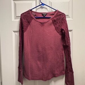 Lucky Brand Lace Sleeve Top - Burgundy